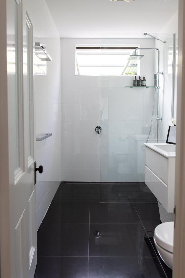 Woodland Bay Retreat-Hot Tub,Sauna And Bayview Hamptons Retreat Lymington Bagian luar foto