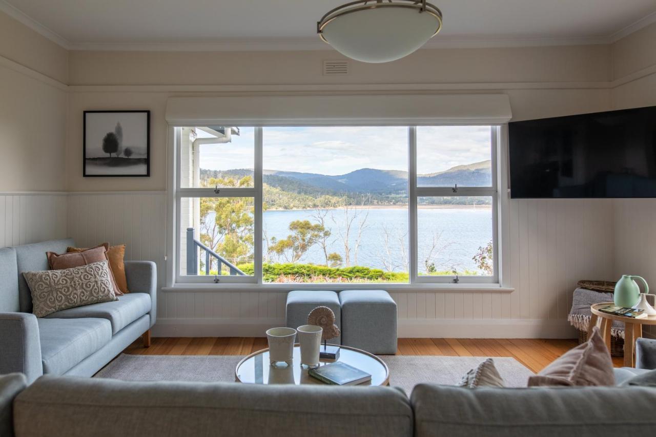 Woodland Bay Retreat-Hot Tub,Sauna And Bayview Hamptons Retreat Lymington Bagian luar foto