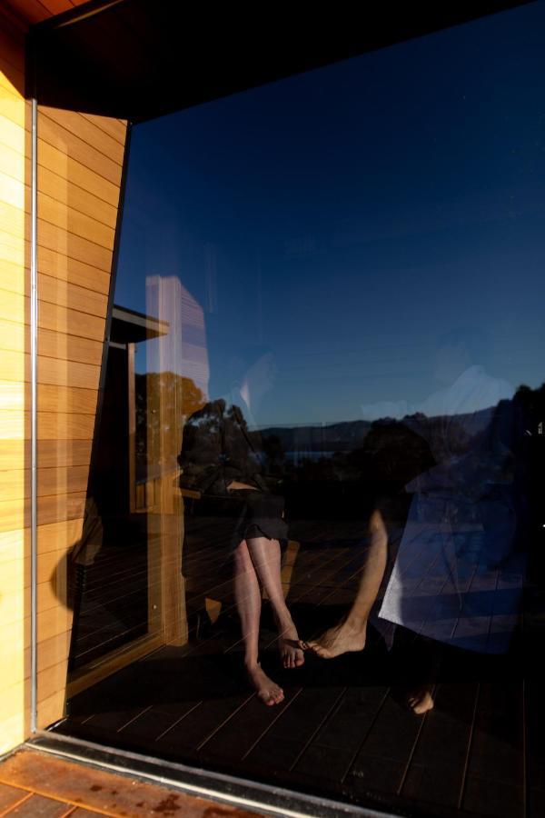Woodland Bay Retreat-Hot Tub,Sauna And Bayview Hamptons Retreat Lymington Bagian luar foto