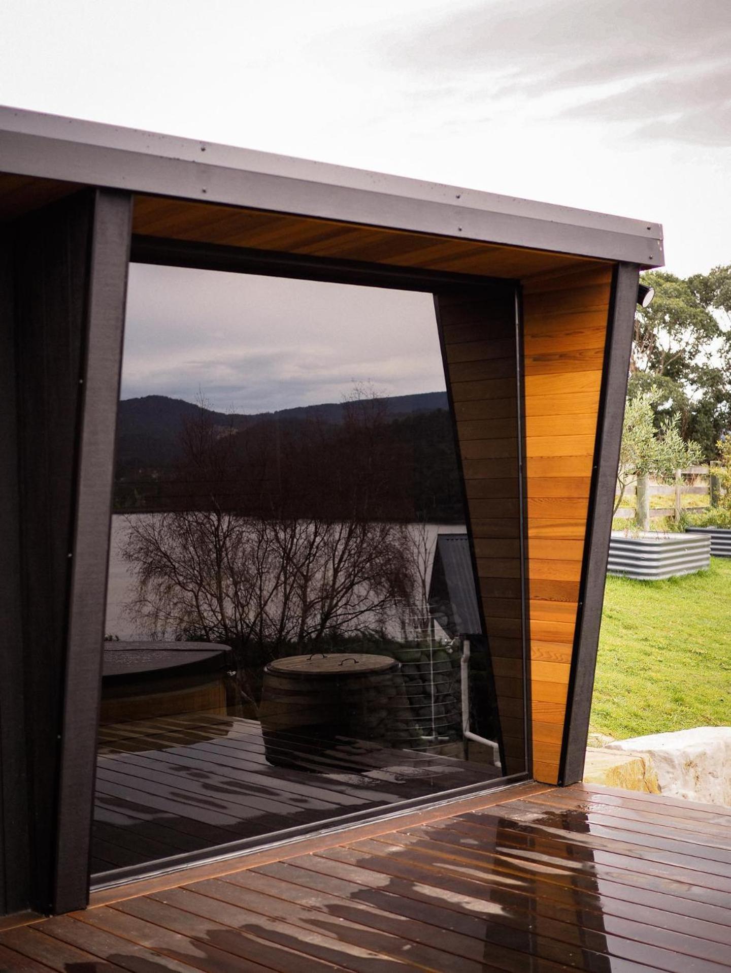Woodland Bay Retreat-Hot Tub,Sauna And Bayview Hamptons Retreat Lymington Bagian luar foto